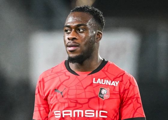 El Villarreal se interesa por el fichaje de Kalimuendo