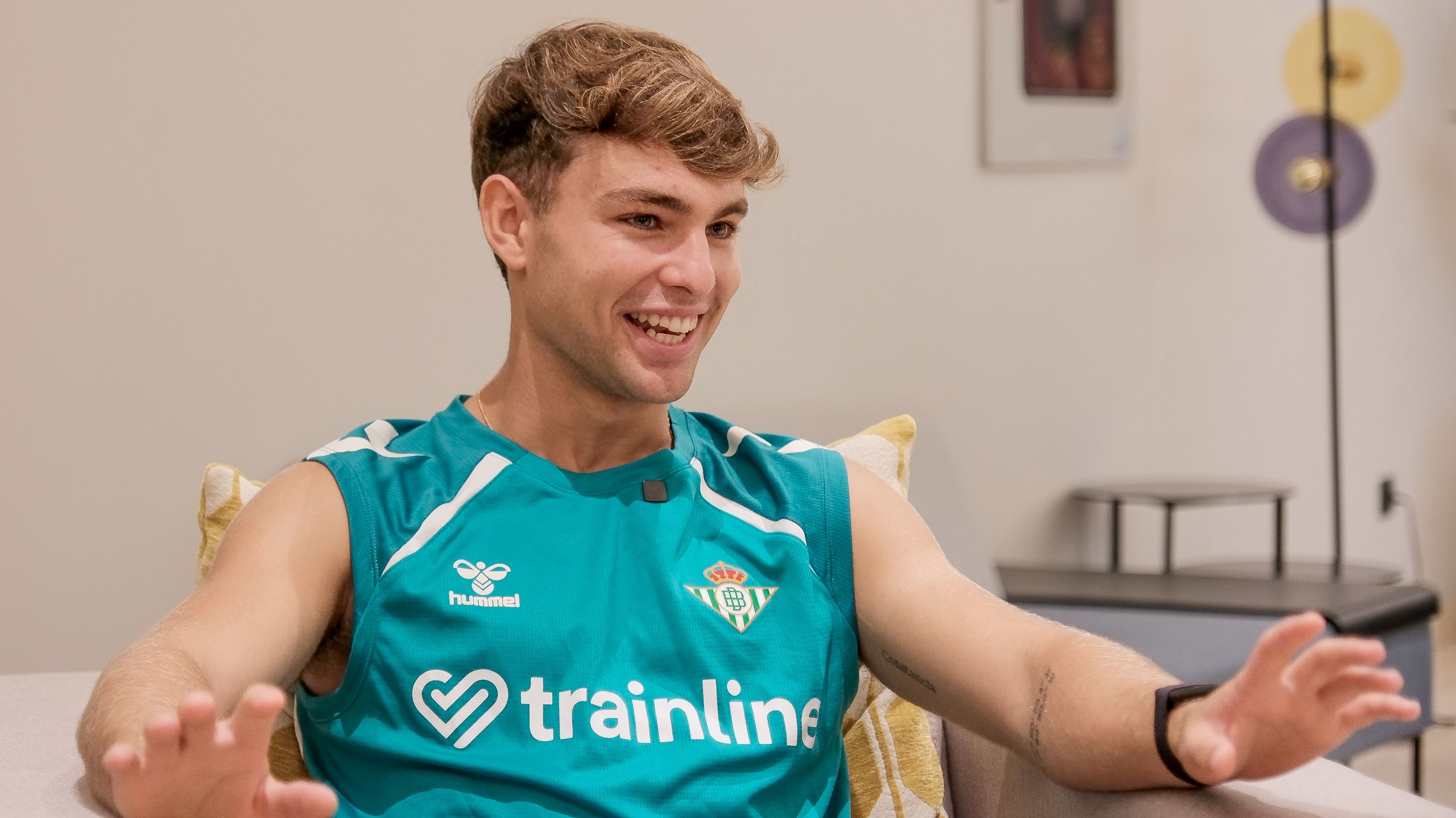 Ángel Ortiz: “Me estoy pegando mucho a Bellerín para que se me peguen sus cosas buenas”