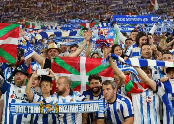 Javier Tebas, molesto por los pitos al himno de España en la final de la Copa del Rey