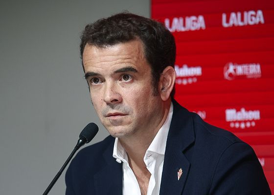 El Sporting de Gijón habla de dos refuerzos en el mercado de fichajes de invierno