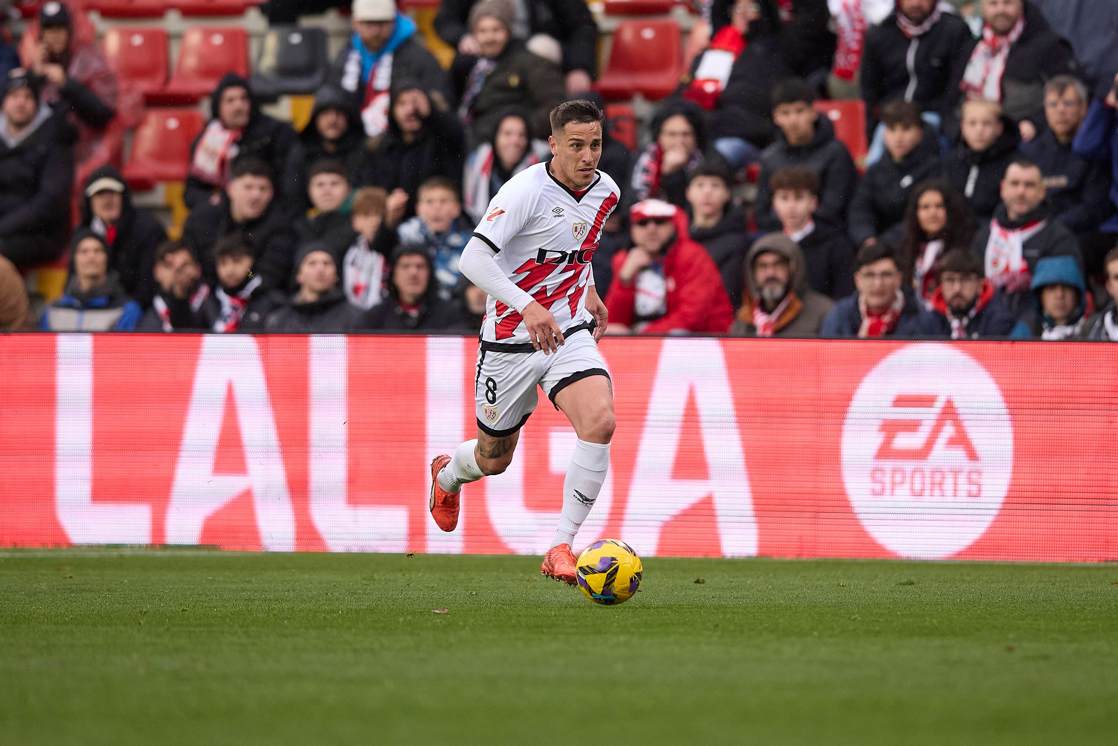 Óscar Trejo y el Rayo acercan posturas para su renovación