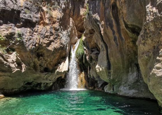 El pueblo andaluz con cañones de agua ideal para bañarse en verano