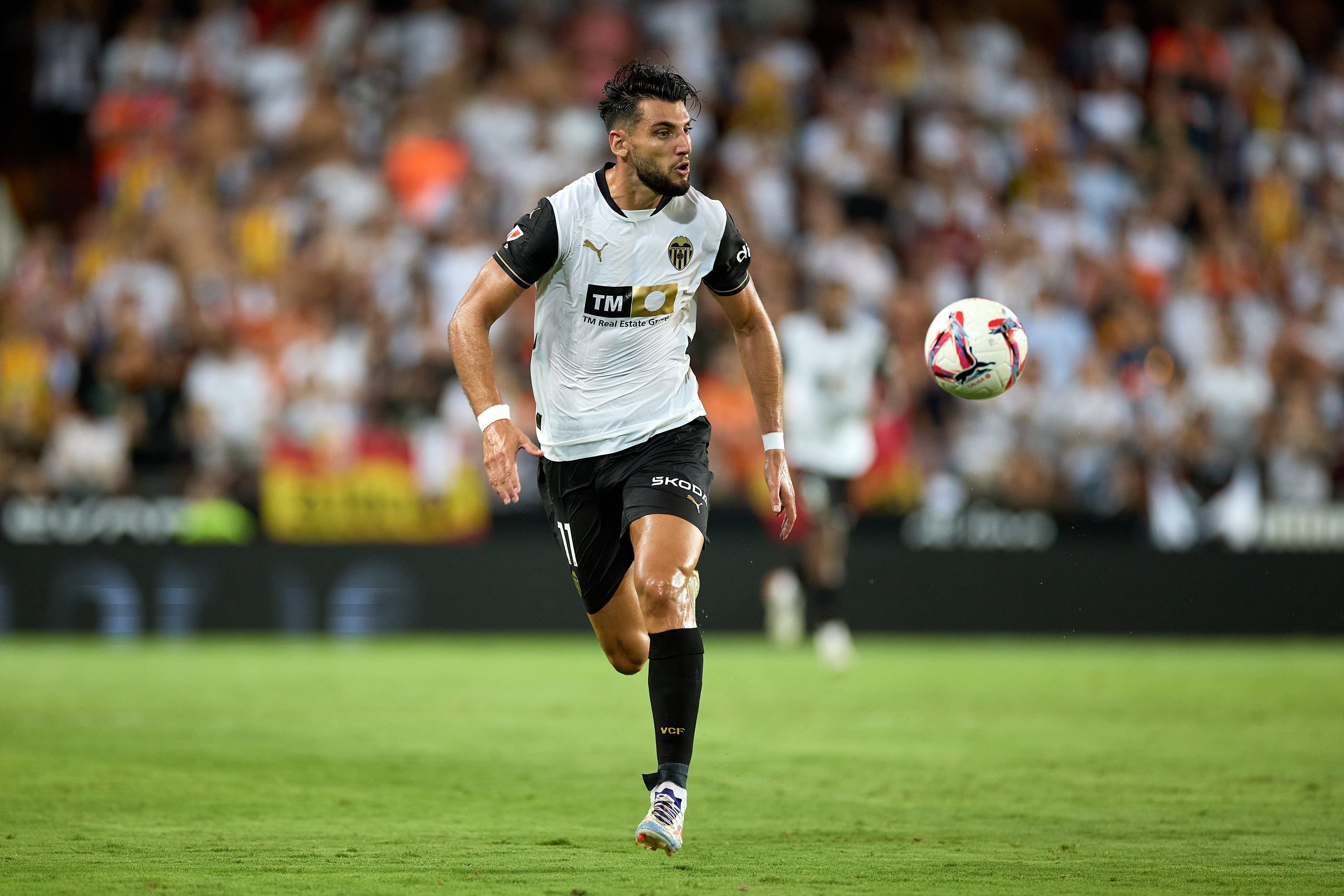 El partido contra el Celta marcará el futuro de Rafa Mir en el Valencia 