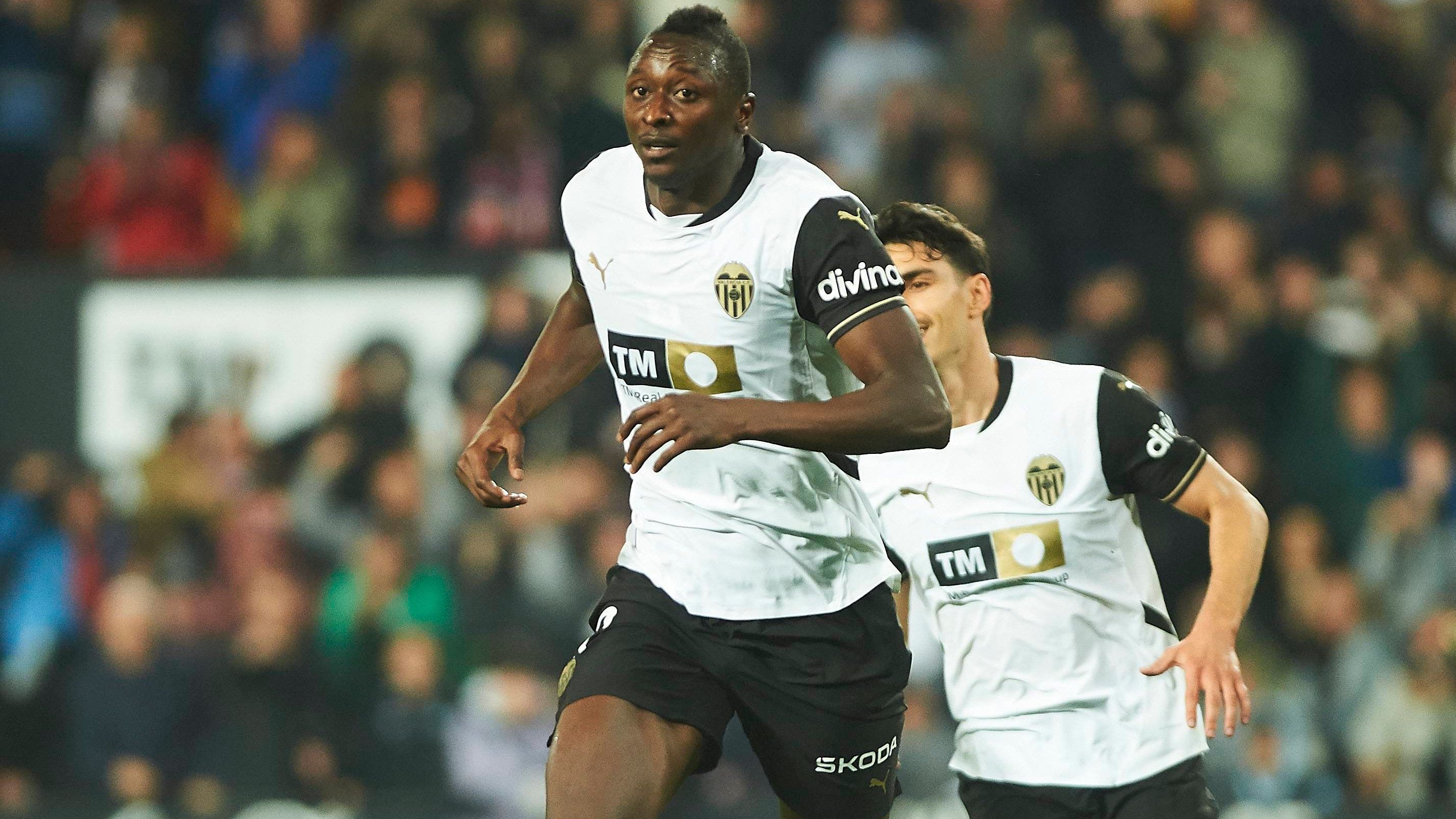 Salta la sorpresa: baraja el fichaje de Umar Sadiq