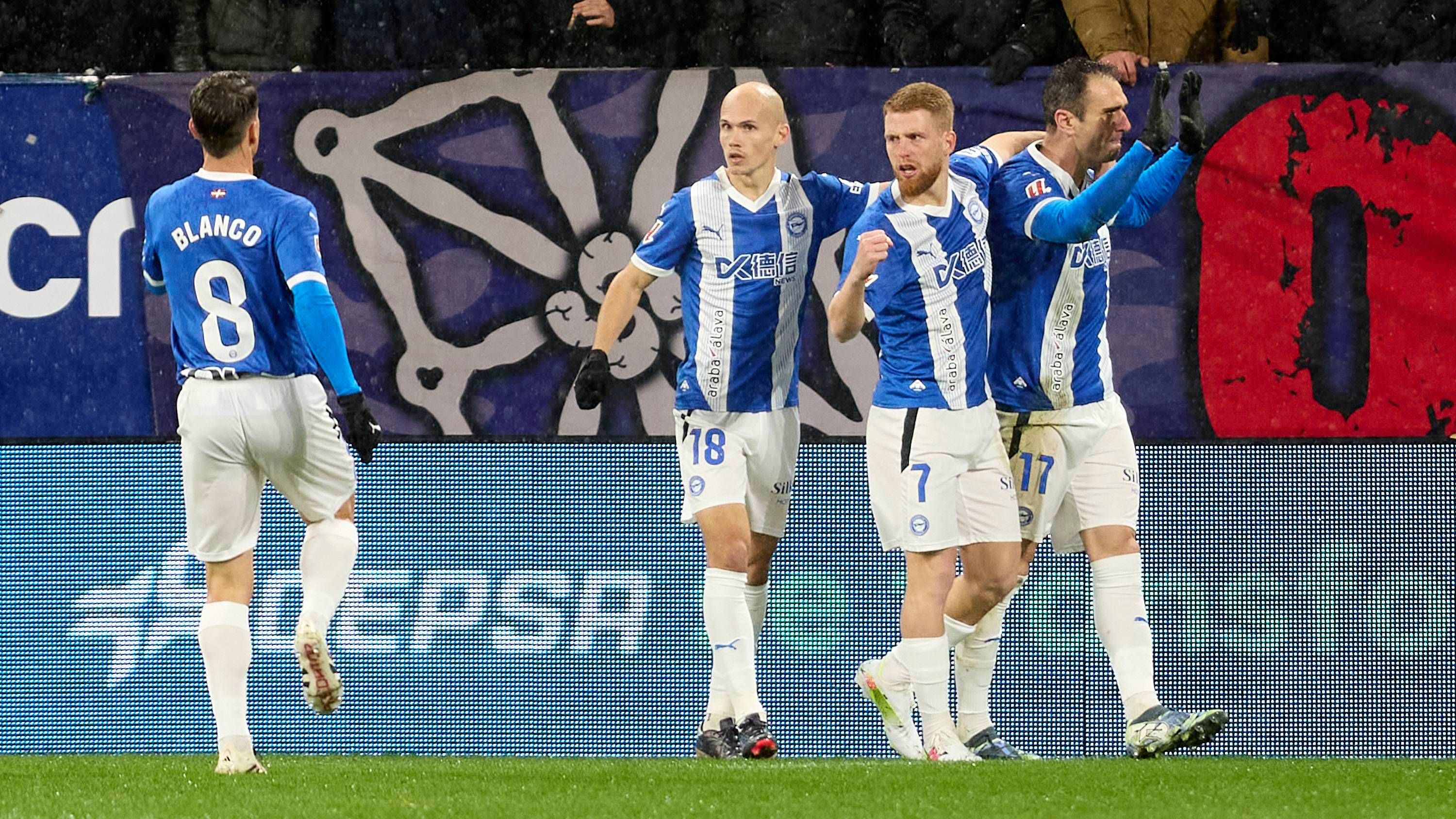 El Alavés, “tranquilo y contento” con Guridi y Protesoni pese a no iniciar las renovaciones