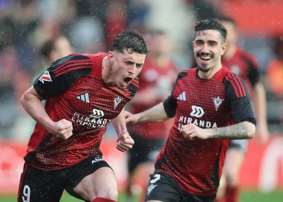 Así queda la clasificación de LaLiga Hypermotion, tras los triunfos de Elche y Mirandés en la jornada 30 de Segunda división