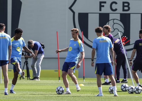 El Barcelona acelera para el Metropolitano: Marc Bernal aprieta, Pedri mejora y De Jong ya está listo