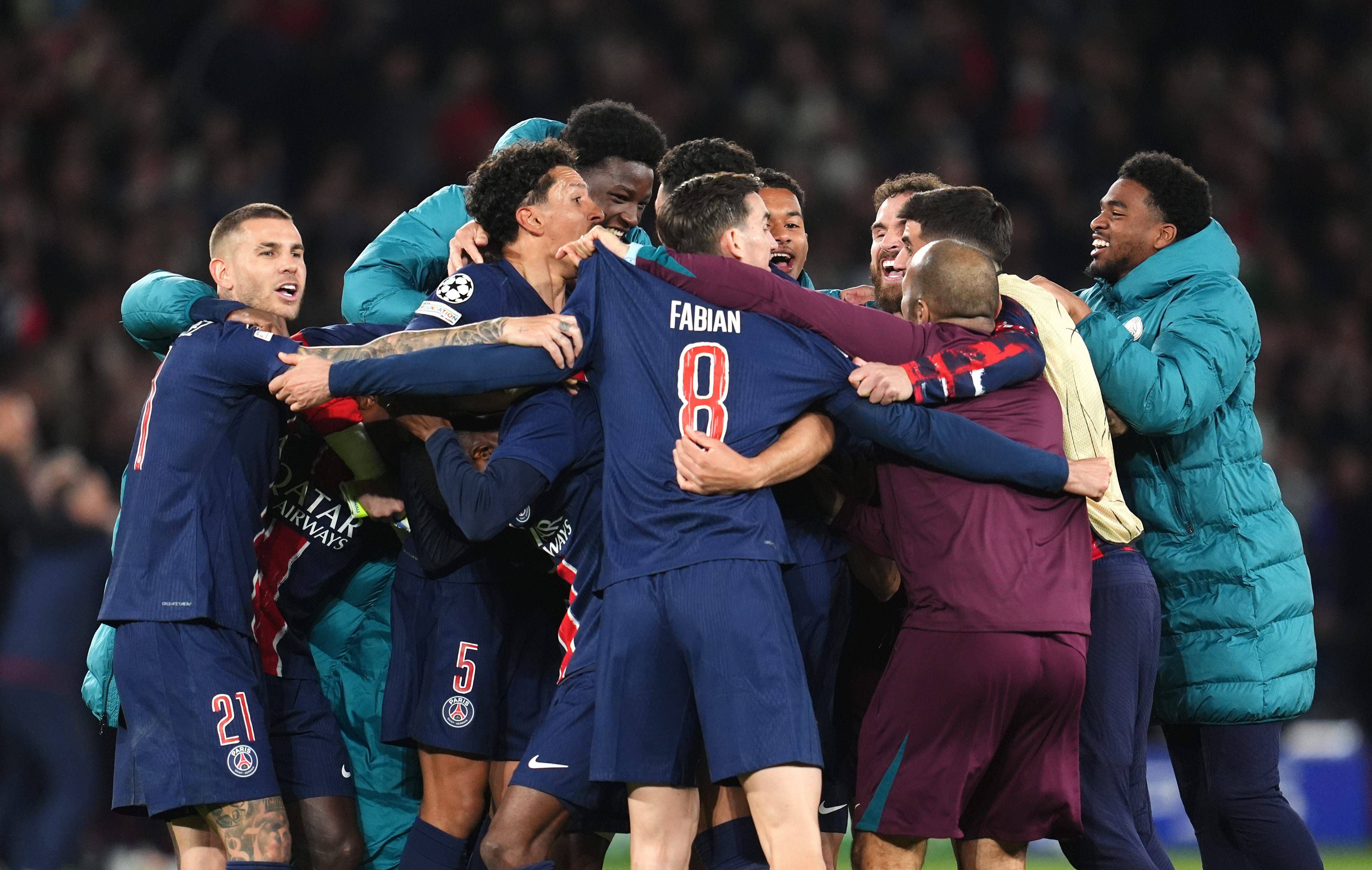 La afición se moja: 'El PSG gana la Champions League'