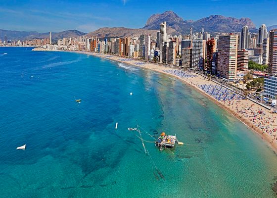 La práctica turística que puede suponer una multa de hasta 500€ en Benidorm 