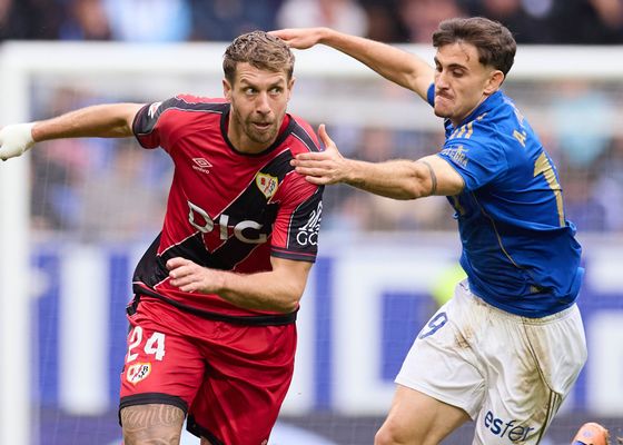 El 0-3 del Oviedo al Rayo Vallecano, más cerca