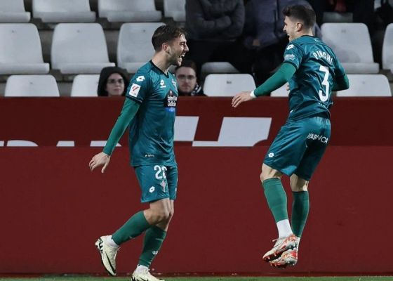 Alavés y Getafe pelean por una de las revelaciones de Segunda división, con el Celta también pendiente