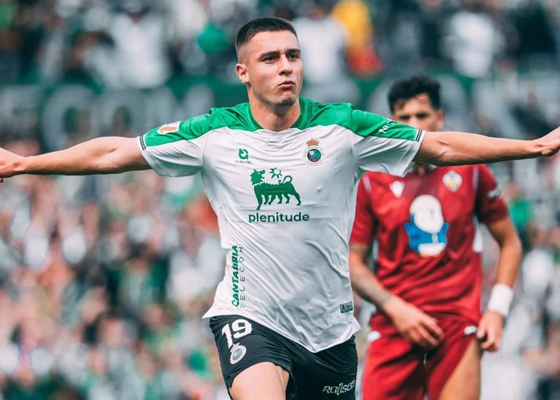 Karrikaburu, con el Racing de Santander presente 