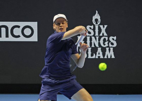 Sinner derrota a Alcaraz y es el rey de reyes en el Six Kings Slam 