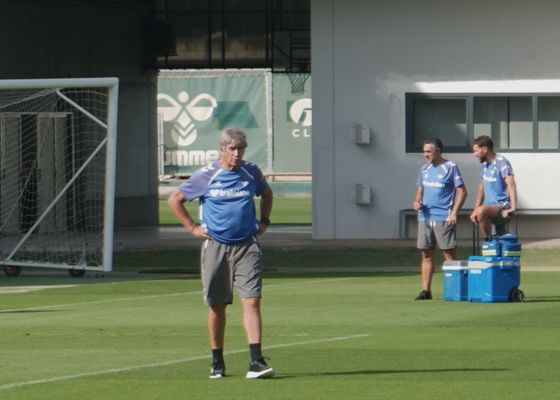 Pellegrini sobre los problemas en defensa: “Lo ideal es un gol máximo por partido”