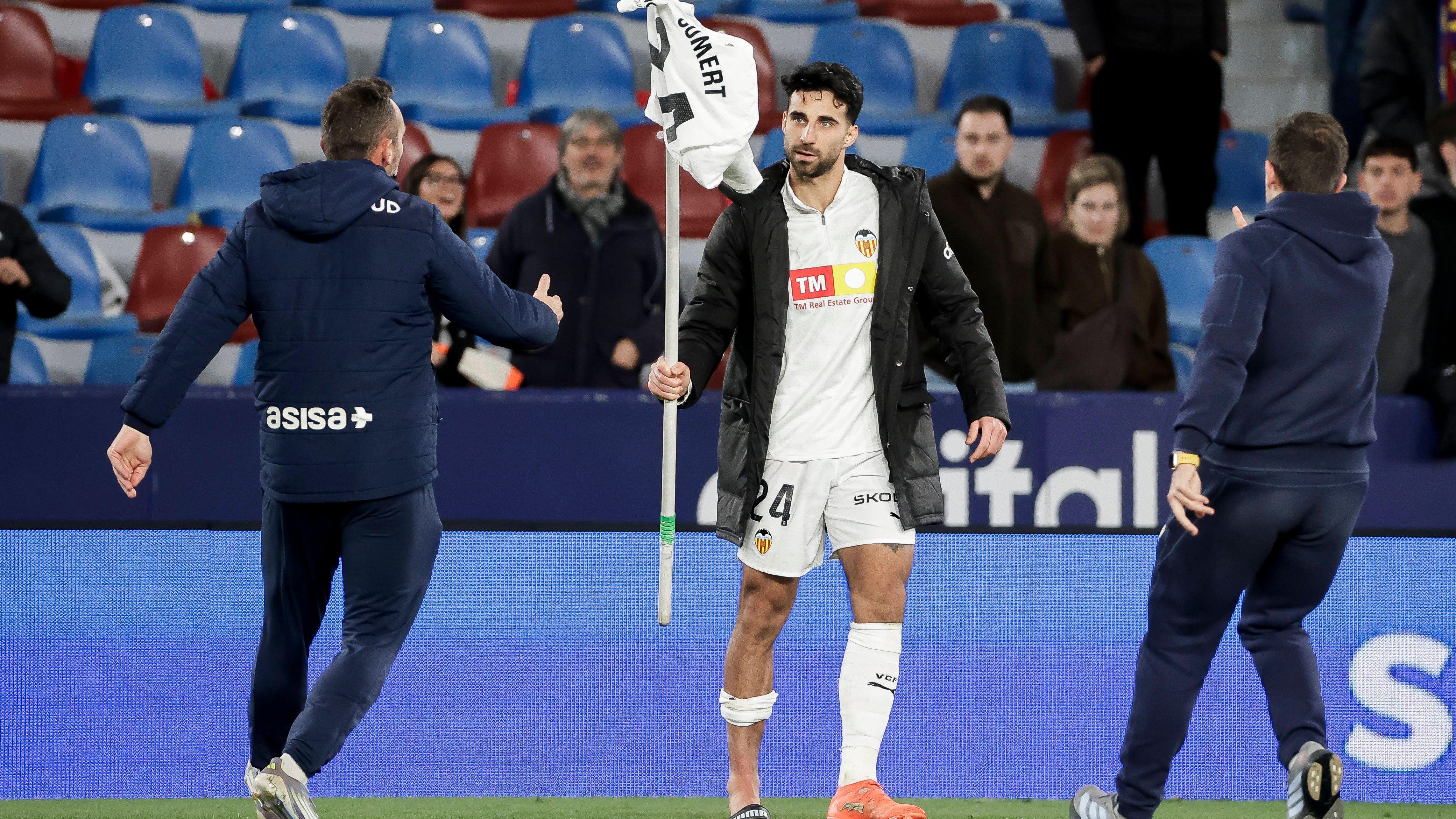 LaLiga amplía su denuncia y destaca la provocación de Cömert en el derbi valenciano 