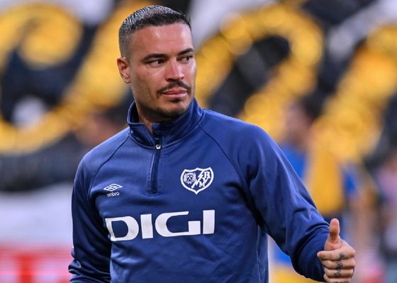 Raúl de Tomás rompe con el Al Wakrah, pero no volverá al Rayo Vallecano