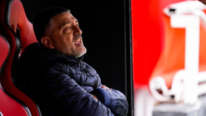 García Pimienta sigue viendo la botella nervionense medio llena: "Estábamos a un punto de la Europa League"
