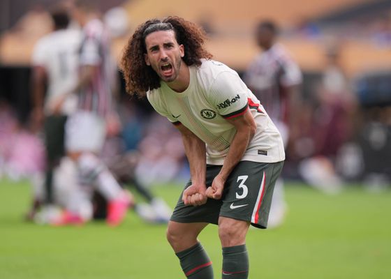 Cucurella no puede más