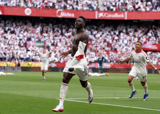 Alexis Sánchez - Akor Adams, una combinación ganadora para el equipo de García Plaza