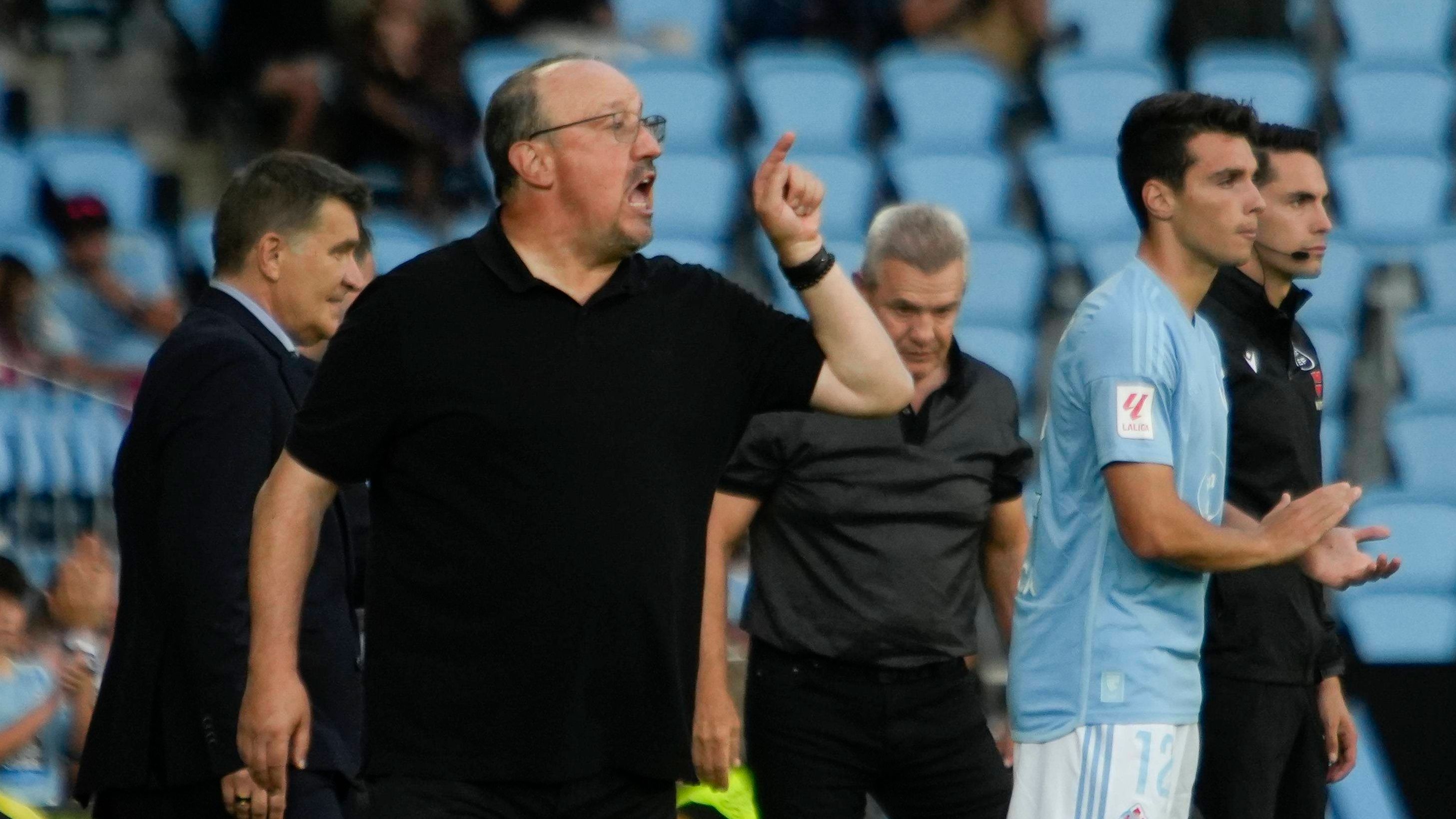 Levante y Villarreal B se suman a la puja por un descarte de Benítez en el Celta