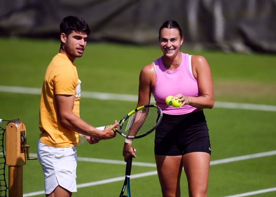 Sabalenka la lía con Alcaraz y Sinner en la fiesta del US Open