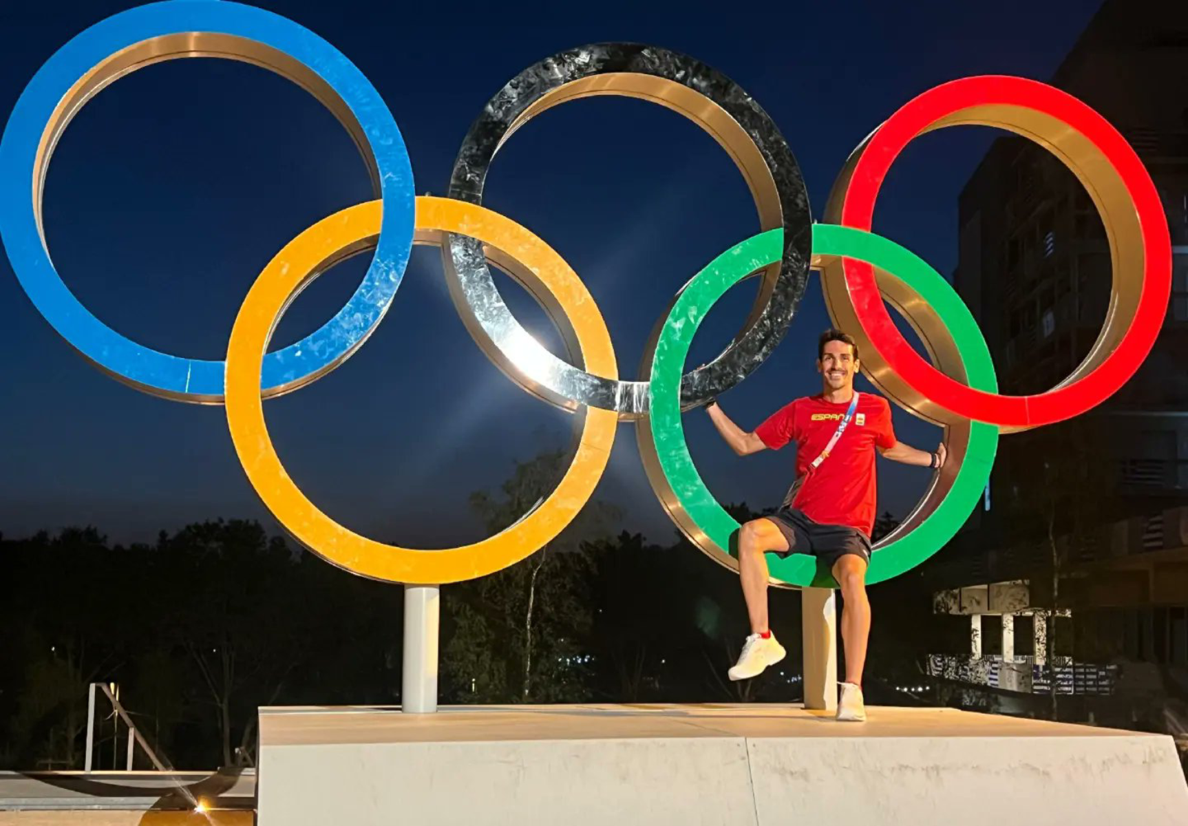 Alberto Amezcua se despide del atletismo