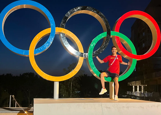 Alberto Amezcua se despide del atletismo