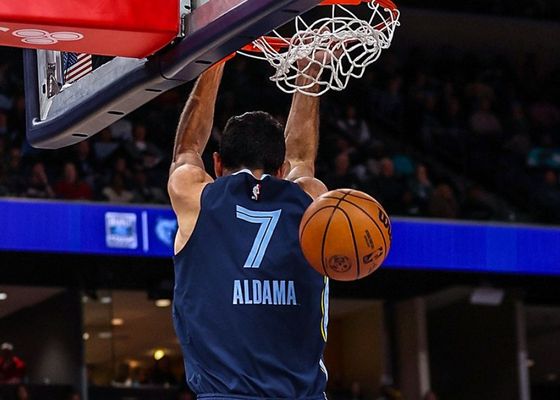 Santi Aldama da la cara ante el regreso de Ja Morant