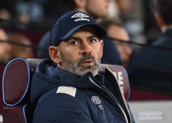 El West Ham de Paco Jémez roza la épica, pero cae desde los once metros y se queda sin ir a Wembley