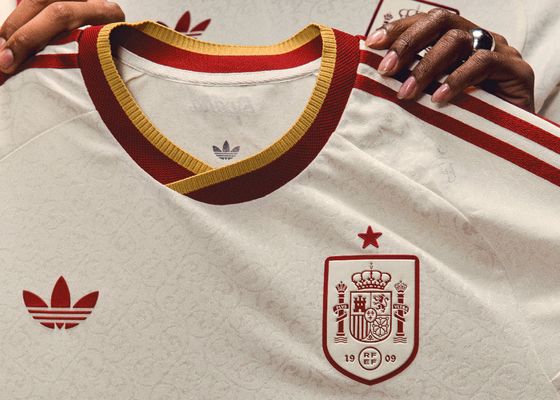 España presenta su nueva camiseta para el Mundial 2026 y anuncia que jugará ante Egipto en el RCDE Stadium