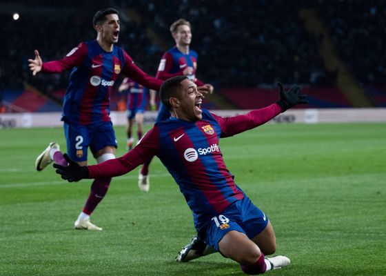 Barcelona 1-0 Osasuna: La sonrisa de Vitor Roque eclipsa las nubes negras 