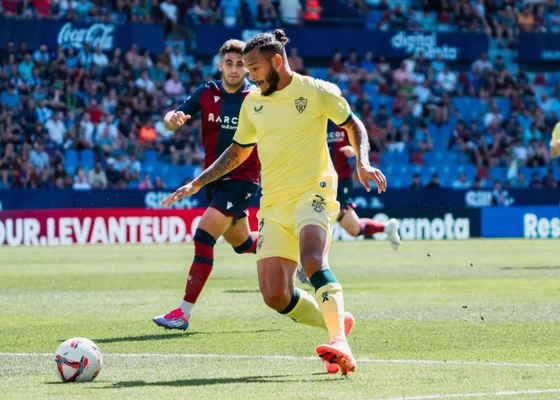 Colombia no convoca a Luis Suárez y entra en los planes del Almería en un momento decisivo