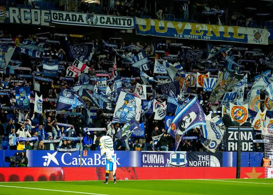 El Espanyol identifica y sanciona a las personas que lanzaron objetos en los derbis contra el Barcelona y Girona