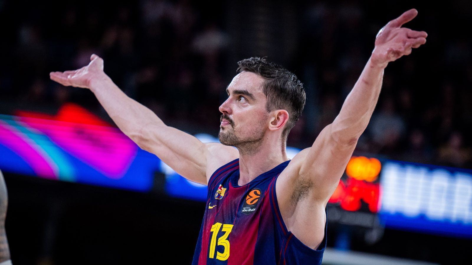 El Barça mira con preocupación al mercado de fichajes