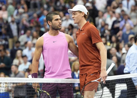 El punto débil de Jannik Sinner que coloca a Carlos Alcaraz como el mejor de la ATP