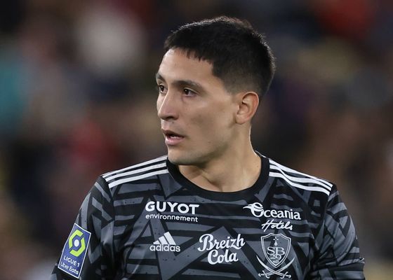 El Getafe hace oficiales los fichajes de Martín Satriano y Boselli