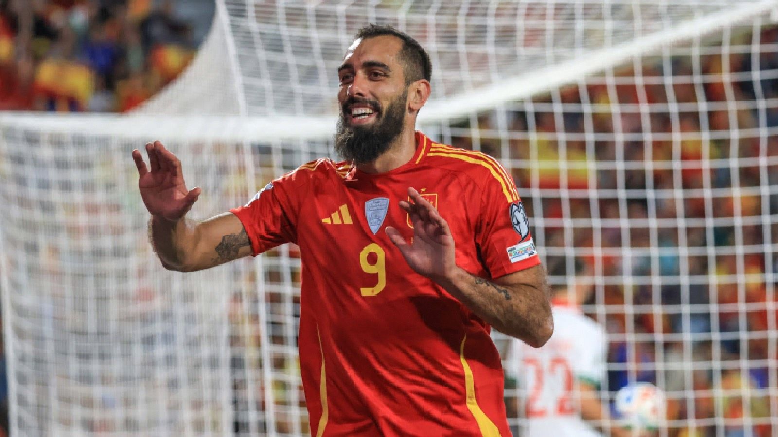 "Borja Iglesias no tiene nivel para luchar por el Mundial con España"