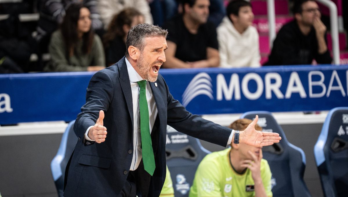 Entre la "frustración" y un calendario loco, espera Unicaja: "Van a venir a morder"
