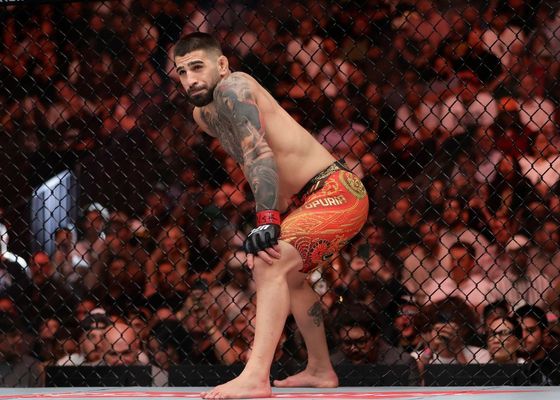 Ilia Topuria se burla de sus próximos rivales en la UFC
