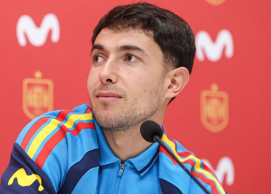 Zubimendi confiesa cómo está siendo la convivencia con cuatros porteros en la selección española