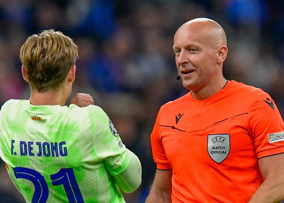 El árbitro del Inter de Milán - Barça admite que falló "a favor del Barcelona"