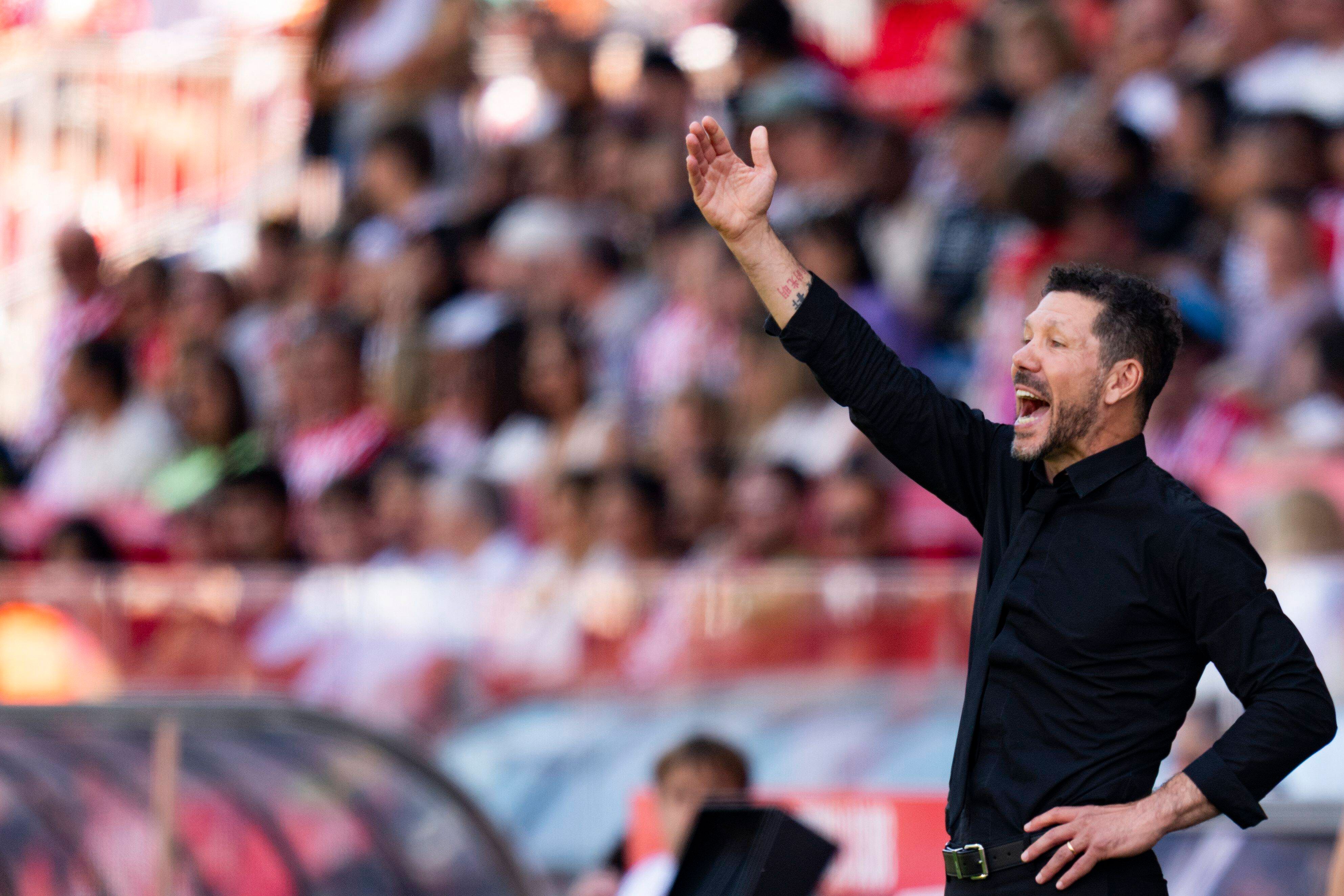 Simeone pierde a once jugadores