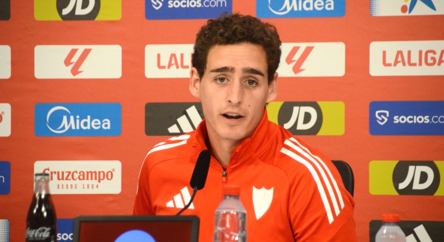 Manu Bueno, en un momento único con García Plaza: "Aquí soy el más contento del mundo"