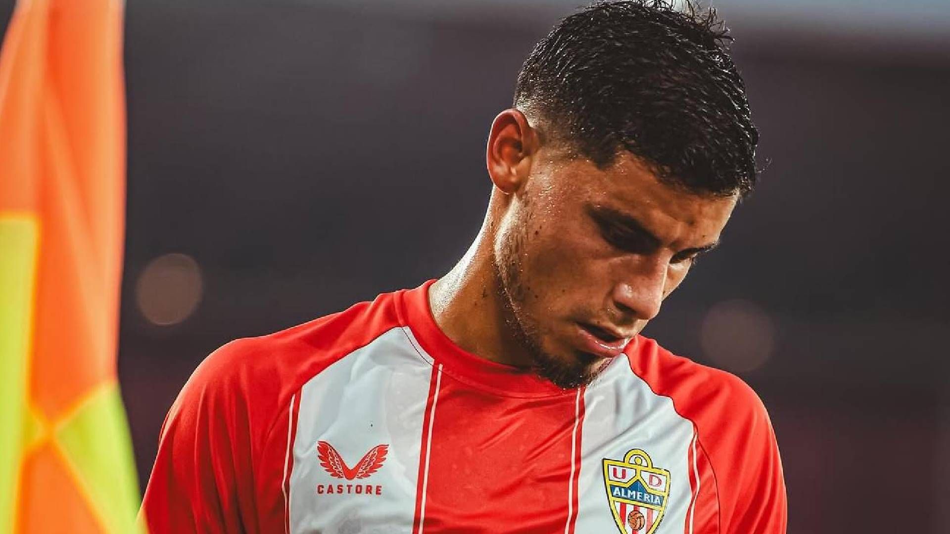 Acuerdo encaminado: Vélez y Almería cerca de cerrar el fichaje de Robertone