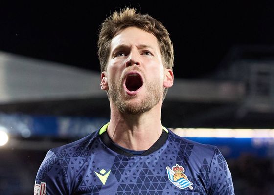 Álex Remiro rompe su silencio en torno a la portería de la Selección española, Unai Simón y Joan García: "Me molesta cuando ha habido comentarios despectivos"
