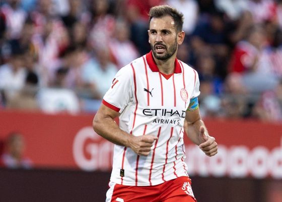 Stuani sigue siendo el sostén del Girona a sus 39 años