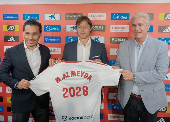 Almeyda se presenta: “Acepto esta incógnita que va a haber con mi estancia; los hechos hablarán luego”