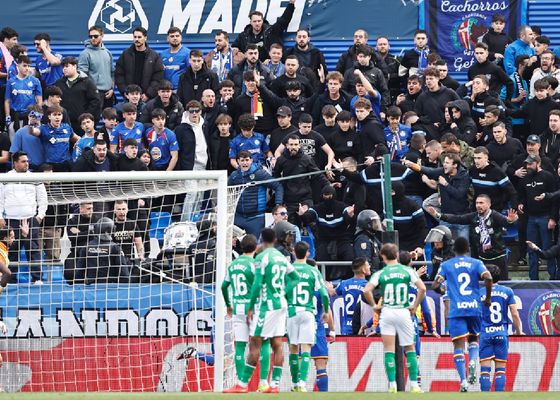 La RFEF abre expediente por los incidentes en el Getafe - Betis de la jornada 27 en LaLiga