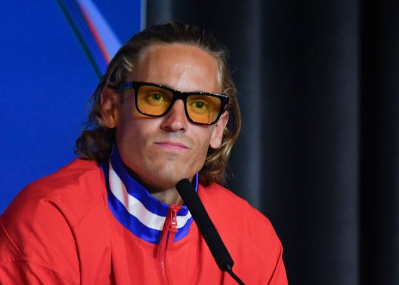 El original estilo de vida de Marcos Llorente: café con mantequilla, gafas amarillas, luces rojas en casa...