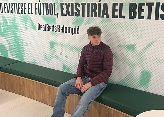 El Betis cierra el fichaje del joven internacional ucraniano Ivan Tretiakov 